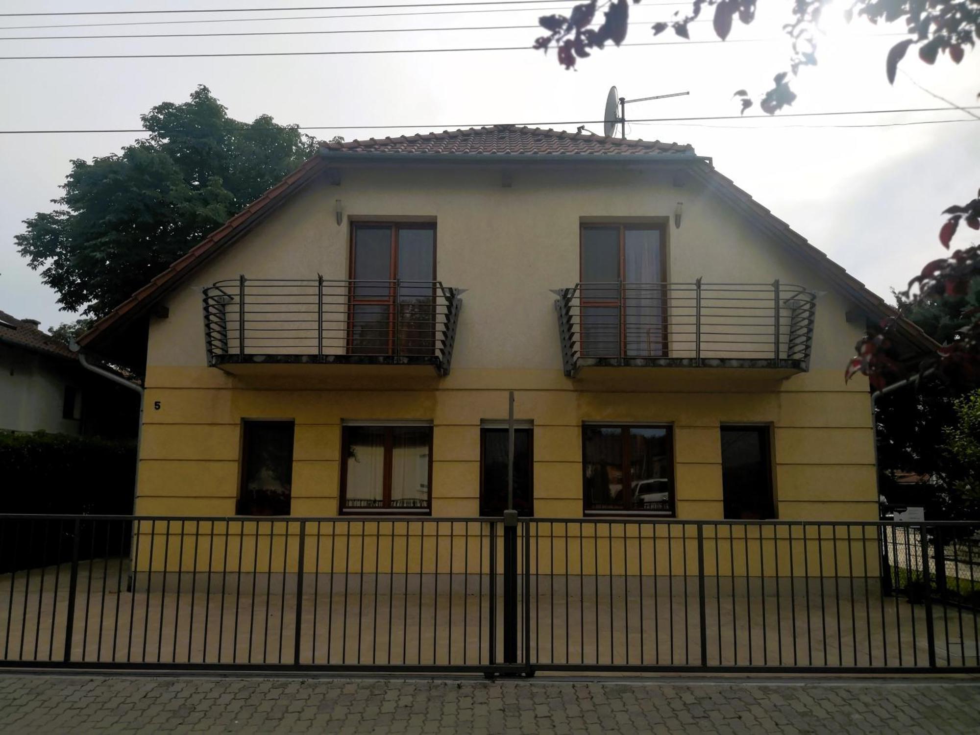 شقة Frank Apartmanhaz Balatonboglár المظهر الخارجي الصورة