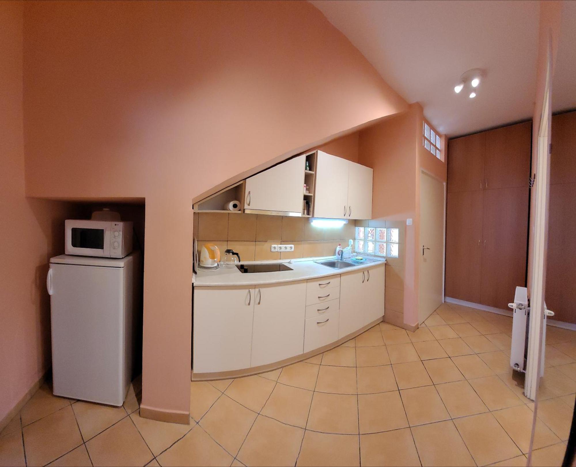 شقة Frank Apartmanhaz Balatonboglár المظهر الخارجي الصورة